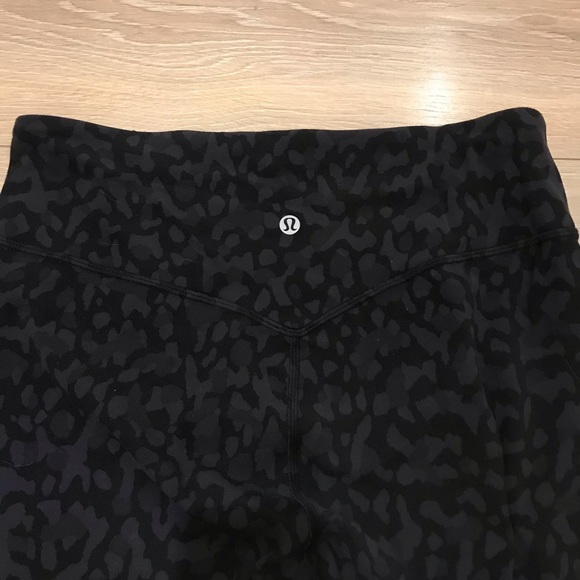 Size 8 Align joggers. Lululemon, full length - Picture 3 of 7